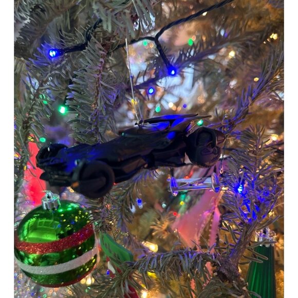 Hallmark Keepsake Batmobile Batman v Superman Dawn of Justice Ornament 2016 - Picture 2 of 12